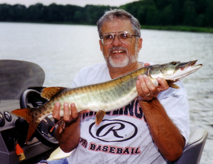Dave R. with a 28 inch Benoit musky.  This was probably a fish stocked 2 years earlier.