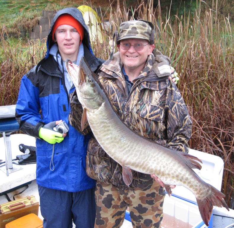 I caught this 43.5 inch musky with the help of my son Jake.  It was caught on Benoit Lake on October 24.  We released the fish after photos.